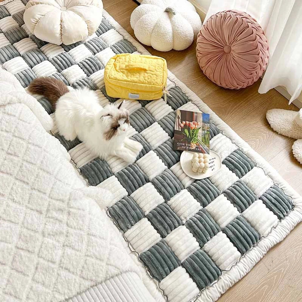 PETRAVEL Dog Bed Warm Mat Car Seat Cover Plaid Cushion